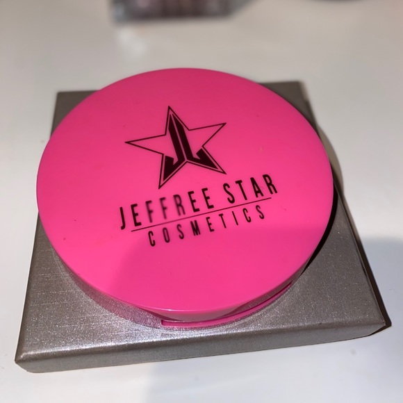 Jeffree Star Other - Jeffree Star Skin Frost (LE Halloween collection)